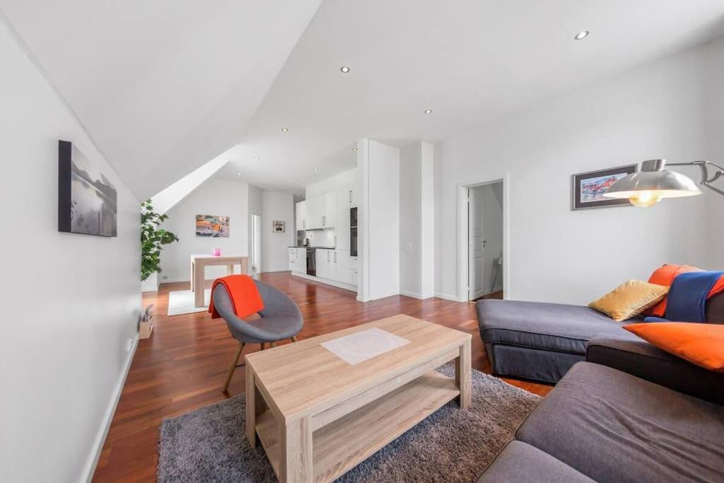 Penthouse By Brosundet, Free Parking Space Alesund Exterior photo